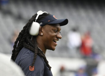 Josh Allen, Tremaine Edmunds share embrace during Bills vs. Bears