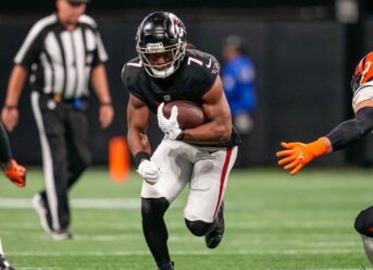 Bijan Robinson debut: A look at how the Falcons rookie running back fared in first preseason game