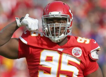Chiefs’ Chris Jones reaches agreement on contract to become highest-paid DT in NFL history, per report