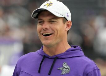 2024 NFL Draft rumors: Vikings expected to be aggressive in trying to trade up to select this top QB prospect