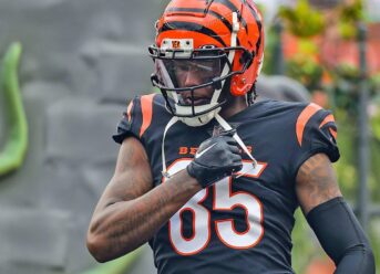 Tee Higgins addresses his future with the Bengals following trade request