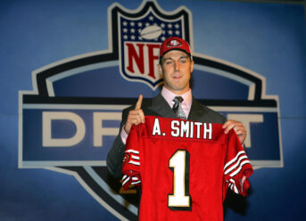 Smith details pressures of being No. 1 pick with 49ers