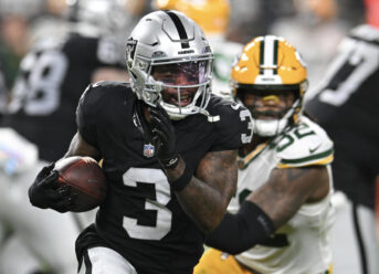 Bears make DeAndre Carter free agent signing official