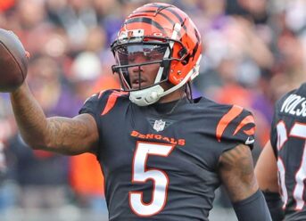 Bengals’ Tee Higgins to sign franchise tag as star wide receiver ends holdout, per report