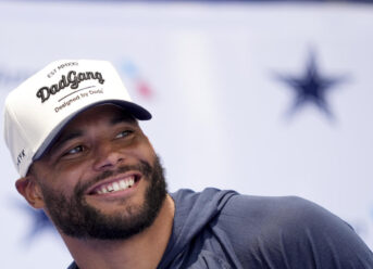 Are Dak Prescott and Jerry Jones preparing for a Cowboys breakup? It’ll hang over the team until a deal is done