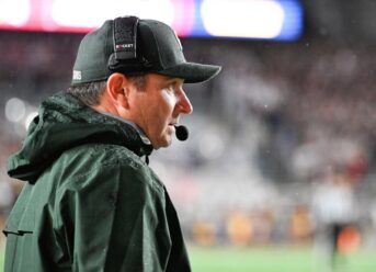 Jonathan Smith taking different approach than Mark Dantonio to Michigan State-Ohio State