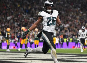 Saquon Barkley makes Eagles history with three touchdown debut vs. Packers in Week 1