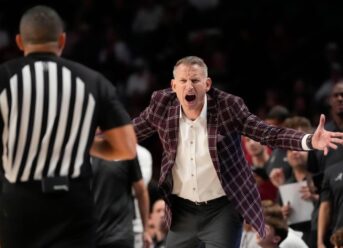 Alabama falls in Coaches Poll despite impressive Top 25 win