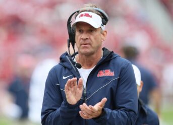 A pair of Auburn commits forecasted to flip to Ole Miss